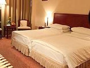 Golden Dragon Hotel Кунмин Екстериор снимка